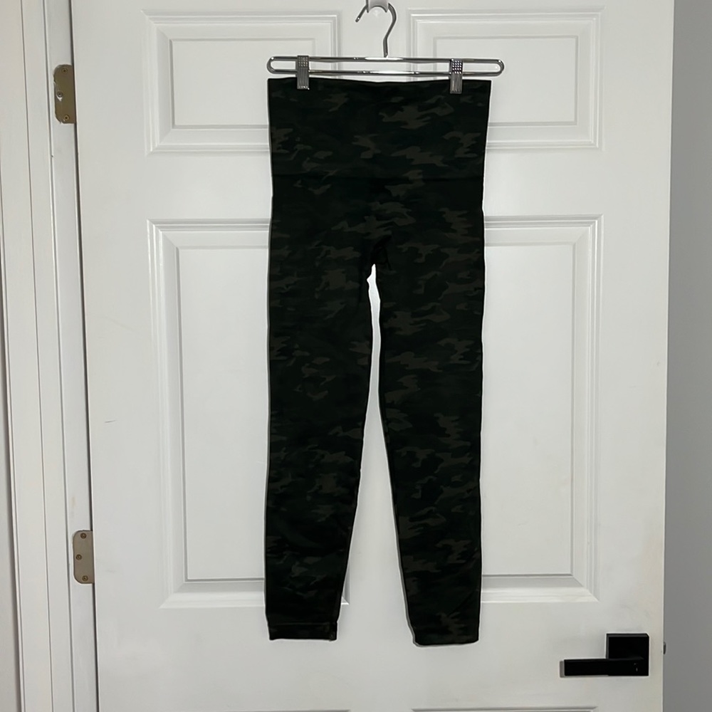 Spanx Camo Leggings | Size Large